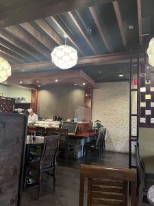 Hachi Sushi (하치)
