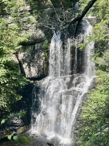 부쉬킬 폭포 (Bushkill Falls)