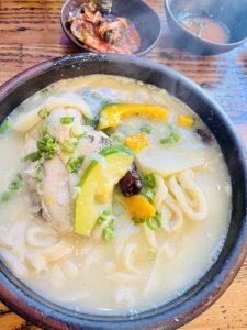 항아리 칼국수