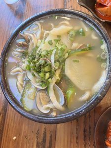 항아리 칼국수
