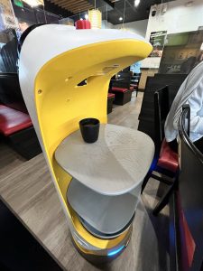 쿠라 회전초밥  (Kura Revolving Sushi Bar)