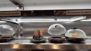 쿠라 회전초밥  (Kura Revolving Sushi Bar)