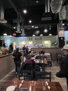 Hank’s Oyster Bar on the Wharf: