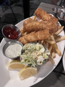 Hank’s Oyster Bar on the Wharf: