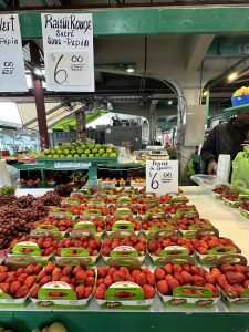 장딸롱 마켓 (Jean Talon Market)